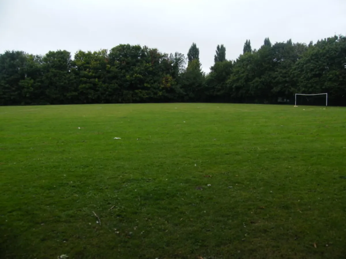 Traditioneel sportveld in Amsterdam