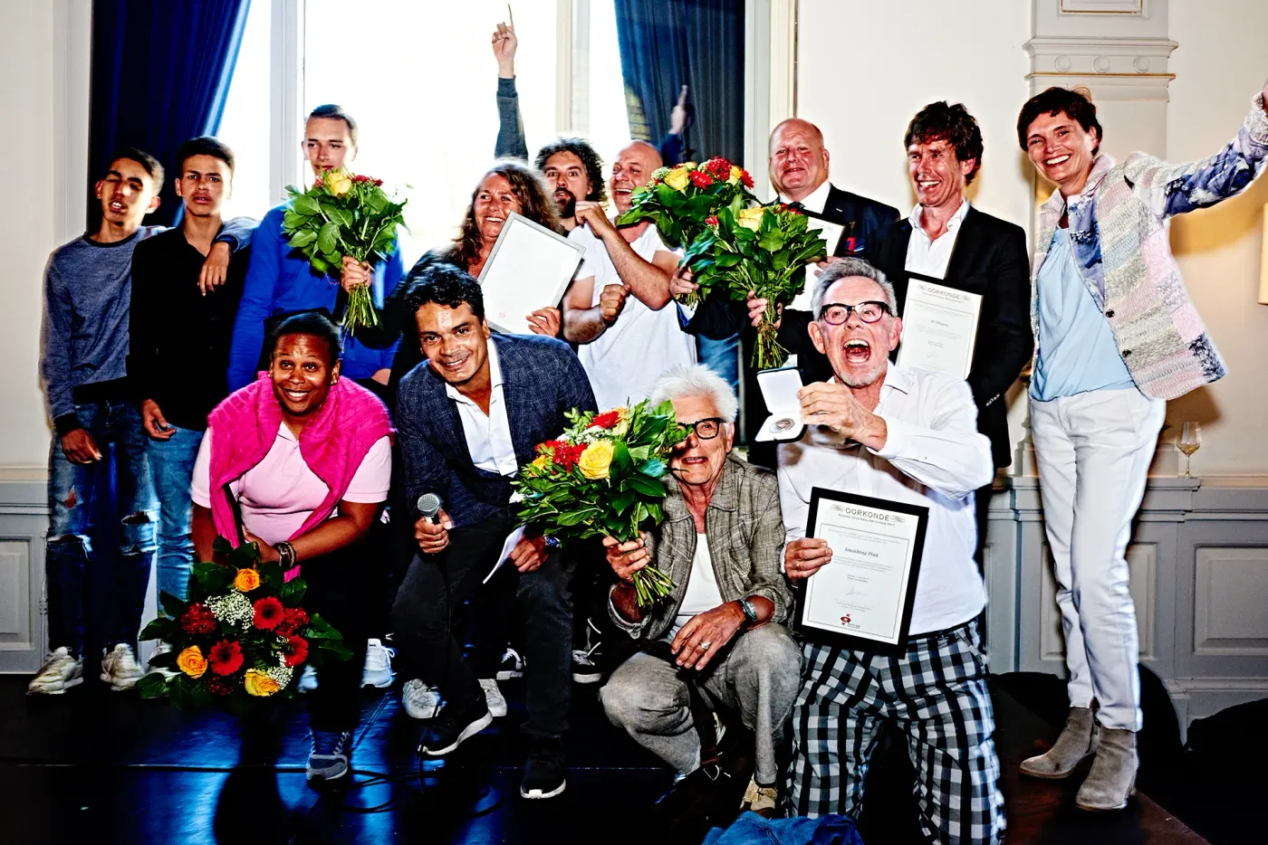 Winnaar en genomineerden vieren de uitreiking van de Penning 2017